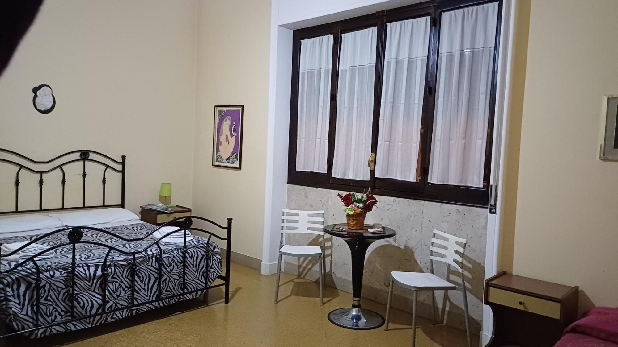 Da Mary Guest House Палермо Екстериор снимка